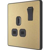 British General Evolve 13A 1-Gang SP Switched Socket Satin Brass with Black Inserts (394RF)