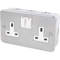 Essentials 13A 2-Gang SP Switched Metal Clad Socket with White Inserts (69127)