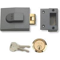 Yale 81 Roller Bolt Nightlatch Dark Metal Grey / Polished Brass 60mm Backset (850YW)