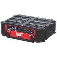 Milwaukee PACKOUT 230V or 18V DAB / AM / FM Site Radio (870KJ)