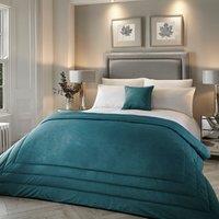 Laurence Llewelyn-Bowen Chic Velvet Touch 150cm x 220cm Bedspread Teal