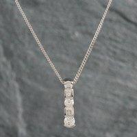 Pre-Owned 18ct White Gold Brilliant Cut Diamond Bar Pendant & 18 Inch Curb Chain 4156038