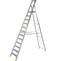 Werner Mastertrade Platform Stepladder 12 Tread Plastic