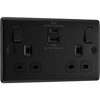 BG Nexus Metal Matt Switched Socket With USB A+C 45W 2 Gang (13A) in Black Plastic