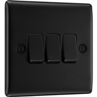 BG Nexus Metal Matt Switch 20A 16AX 3 Gang 2 Way in Black Plastic