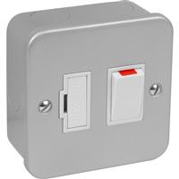 Axiom Metal Clad 13A Spur Switched in Silver