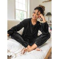 Pour Moi Ribbed Cosy Fleece Lounge Pyjama Set