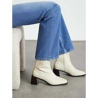 River Island Block Heel Stretch Sock Boots - Cream