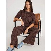 River Island Premium Crinkle Effect Wide Leg Joggers - Brown