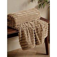 Catherine Lansfield Cosy Ribbed Throw - Natural