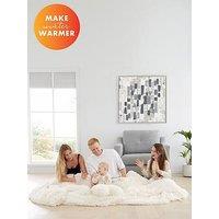 Catherine Lansfield Cuddly Large Family Cosy Throw - Cream