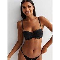 New Look Black Lace Moulded Strapless Bra