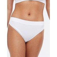 New Look White Ribbed Seamless Thong