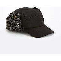 Very Man Borg Lined Hat - Black
