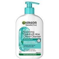 Garnier Skin Active Hyaluronic Aloe Soothing Cream Cleanser