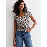 New Look Brown Leopard Print Scoop Neck T-Shirt