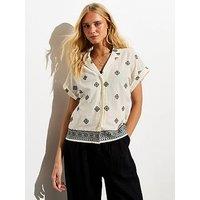 New Look White Boxy Cotton-Blend Abstract Embroidery Resort Shirt