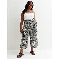 New Look Curves Black Cropped Trousers