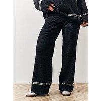 In The Style Fits Contrast Piping Co-Ord Knit Wide Leg Trouser - Black