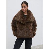 Pretty Lavish Ettalie Short Faux Fur Coat - Beige