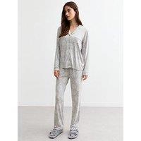 New Look Grey Sun Moon Print Pyjama Set