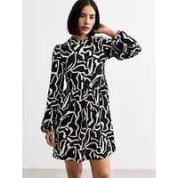 New Look Abstract Print Crinkle Smock Dress - Black