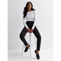 New Look High Waist Tori Mom Jeans - Black