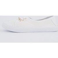 Everyday Standard Fit Elastic Lace Pump - White