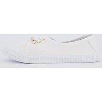 Everyday Wide Fit Elastic Lace Pump - White