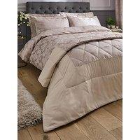 Catherine Lansfield Damask Jacquard Bedspread Throw - Champagne