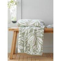 Catherine Lansfield So Soft Sorrel Leaf Print Throw 130 X 170Cm