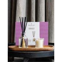 Made By Zen Riad Gift Set 50Ml Reed Diffuser & 70G Candle - Sandalwood & Patchouli