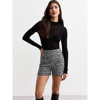 New Look Boucle Button Detail Shorts - Black