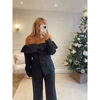 In The Style Hannah Brown Fold Over Button Through Blazer - Black