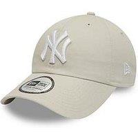 New Era Unisex League Essential 9Twenty Cap - Beige