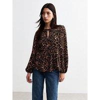 New Look Brown Leopard Print Keyhole Detail Top