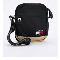 Tommy Jeans Essential Daily Squared Reporter Crossover Bag - Black