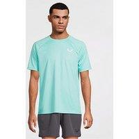 Castore Men'S Training Adapt Short Sleeve T-Shirt - Light Aqua/White
