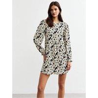 New Look Cream Crinkled Jersey Cow Print Mini Dress - Brown