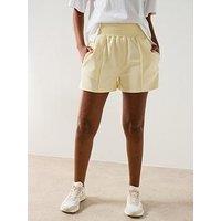 Sweaty Betty Womens Training Sand Wash Cloudweight Short - Yellow