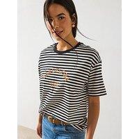 V By Very Oversized Graphic T-Shirt - White