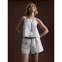 River Island Embroidered Shorts - Cream