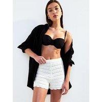 New Look White Crochet Scalloped Edge Shorts
