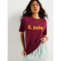 V By Very Relaxed Fit Graphic Tee - Burgundy