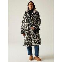 Regatta Waterproof Changing Robe - True Leopard