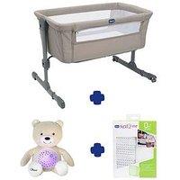 Chicco Next2Me Essential Bedside Crib, 2 Sheet Crib Set & First Dreams Next2Stars Projector