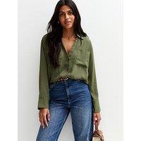 New Look V-Neck Curved Hem Shirt