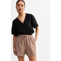 New Look Mink Crinkle Texture Relaxed Shorts - Brown