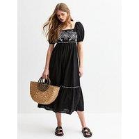 New Look Floral Embroidered Midi Smock Dress - Black