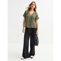 New Look Pleated Front Wide Leg Trousers - Black